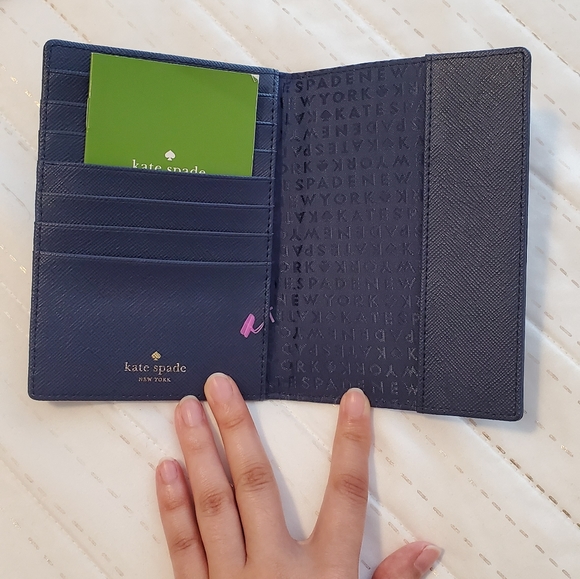 Kate Spade Turtle Under the Sea Passport - Picture 7 of 11